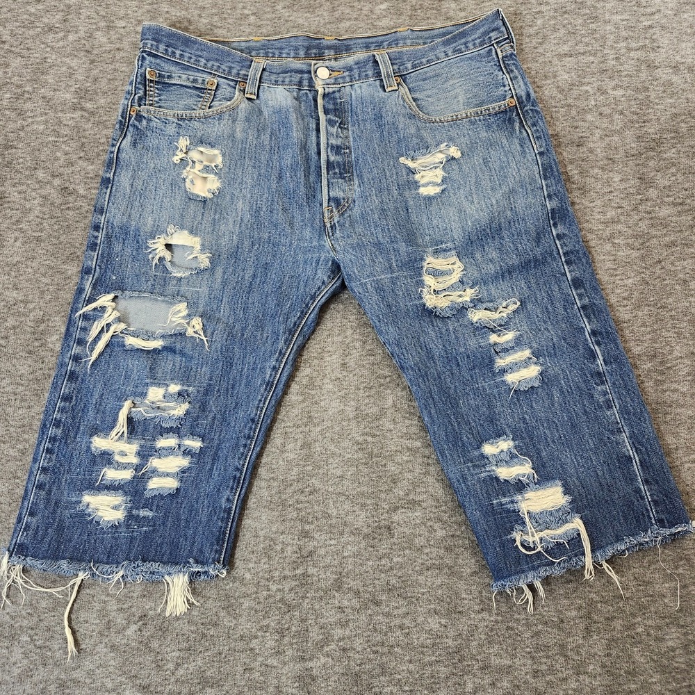 levi 501 button fly distressed jeans mens cut off shorts 38x17